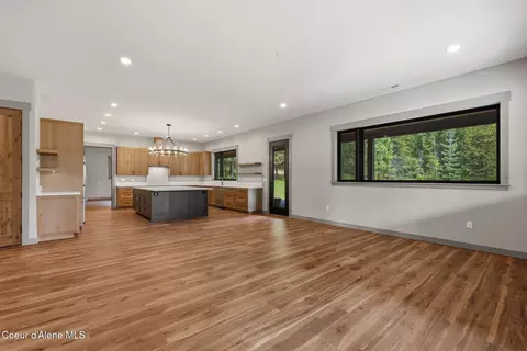 Living - 1520 Wrenco Loop Rd, Sandpoint, ID 83864 photo 1 of 3