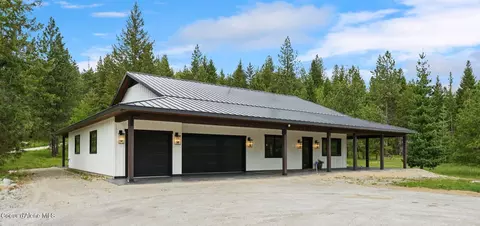 1520 Wrenco Loop Rd, Sandpoint, ID 83864