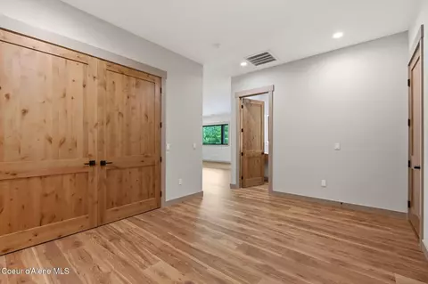 Entry Way - 1520 Wrenco Loop Rd, Sandpoint, ID 83864 photo 2 of 2