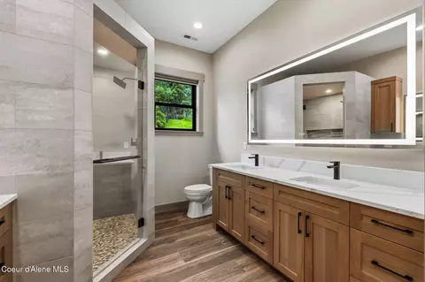 Bath - 1520 Wrenco Loop Rd, Sandpoint, ID 83864 photo 1 of 5