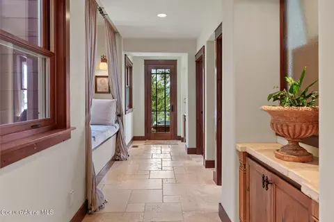 Entry Way - 865 E Pine Ridge Dr, Harrison, ID 83833 photo 1 of 1