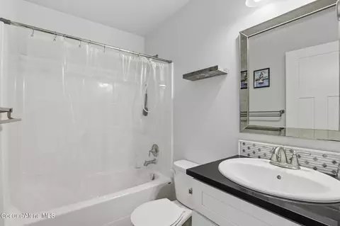 Bath - 516 Solar Rd, Oldtown, ID 83822 photo 2 of 2