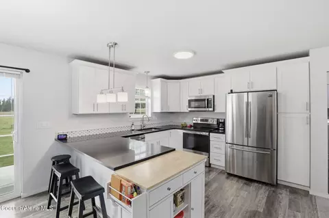 Kitchen - 516 Solar Rd, Oldtown, ID 83822 photo 1 of 6