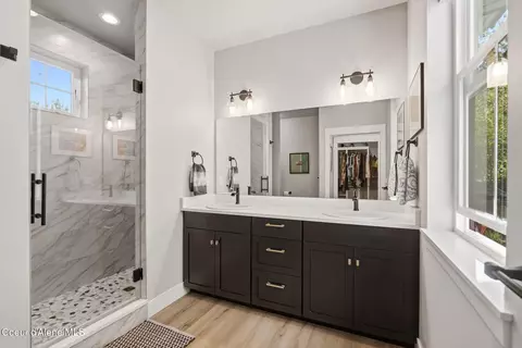 Bath - 685 Railroad Ave, Dover, ID 83825 photo 1 of 5