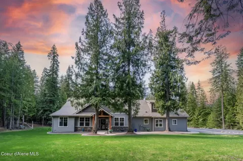 3102 W Mack Ln, Rathdrum, ID 83858
