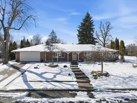 720 Buena Vista St, Cheney, WA 99004
