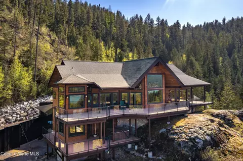 75 Buck Ridge Rd, Sagle, ID 83860