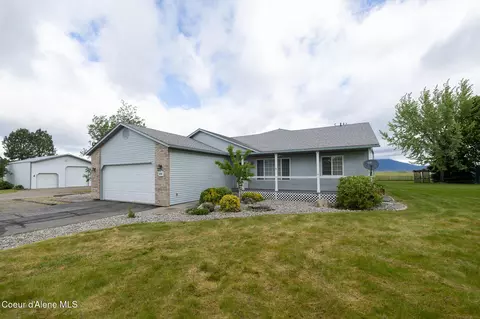 10147 W Gallop Ln, Post Falls, ID 83854