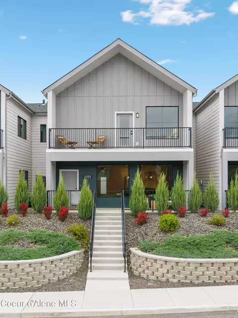 1033 E Railroad Ave, Post Falls, ID 83854