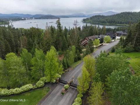 1054 S Conservation Ct, Coeur D'alene, ID 83814