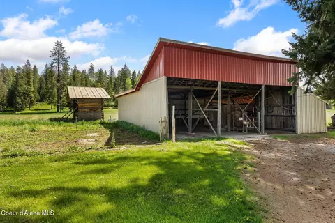 Exterior - 288 Lignite Rd, Sagle, ID 83860 photo 9 of 12
