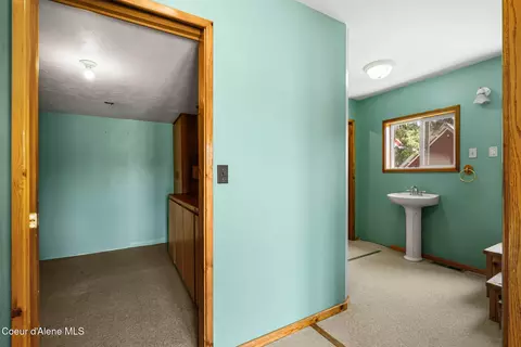 Entry Way - 288 Lignite Rd, Sagle, ID 83860 photo 4 of 5