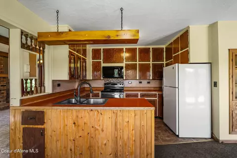 Kitchen - 288 Lignite Rd, Sagle, ID 83860 photo 1 of 2