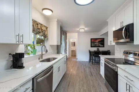 Kitchen - 1320 Mathison Dr, Sandpoint, ID 83864 photo 3 of 3