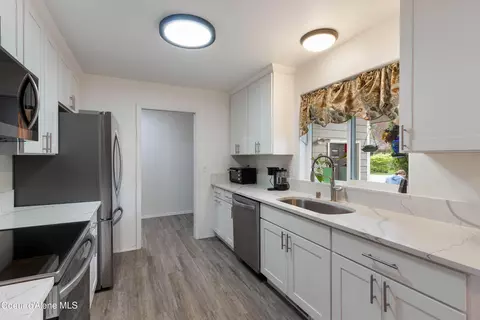 Kitchen - 1320 Mathison Dr, Sandpoint, ID 83864 photo 1 of 3