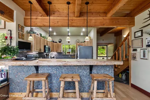 Kitchen - 181 Spring View Ln, Sagle, ID 83860 photo 3 of 4