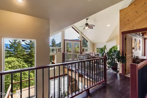 Entry Way - 181 Spring View Ln, Sagle, ID 83860 photo 1 of 3