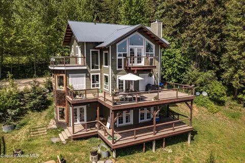181 Spring View Ln, Sagle, ID 83860