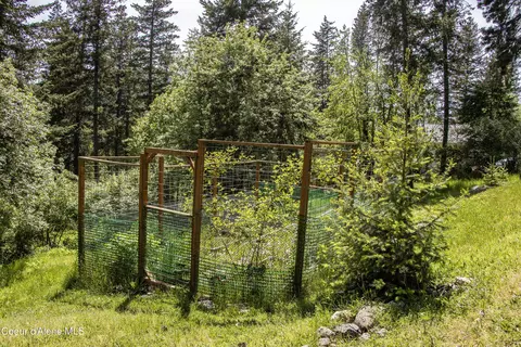Exterior - 181 Spring View Ln, Sagle, ID 83860 photo 10 of 16