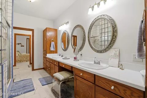 Bath - 80 Rodeo Rd, Athol, ID 83801 photo 3 of 6