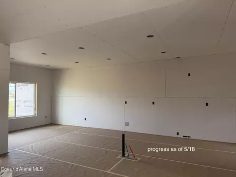 Living - 1971 E Yellow Pine Ave, Athol, ID 83801 photo 1 of 2