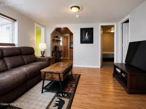 Living - 706 B St, Pinehurst, ID 83850 photo 1 of 4