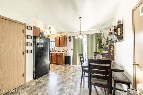 Dining - 51 E 55 E Ryan Dr, Hayden, ID 83835 photo 2 of 2