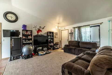 Living - 51 E 55 E Ryan Dr, Hayden, ID 83835 photo 1 of 3