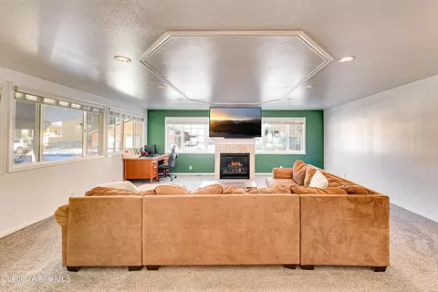 Living - 214 Cypress St, Wallace, ID 83873 photo 1 of 1