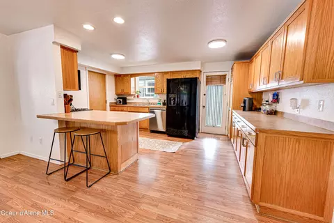 Kitchen - 214 Cypress St, Wallace, ID 83873 photo 1 of 3