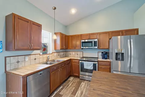 Kitchen - 3379 N Cormac Loop, Post Falls, ID 83854 photo 2 of 3