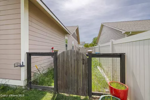 Exterior - 3379 N Cormac Loop, Post Falls, ID 83854 photo 3 of 4
