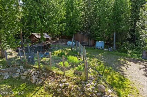 Exterior - 910 Otts Rd, Sagle, ID 83860 photo 8 of 8