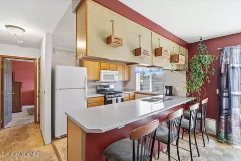 Kitchen - 900 E Shasta Ave, Post Falls, ID 83854 photo 2 of 4