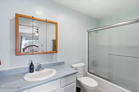 Bath - 900 E Shasta Ave, Post Falls, ID 83854 photo 1 of 2