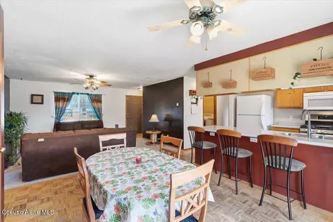 Dining - 900 E Shasta Ave, Post Falls, ID 83854 photo 1 of 2