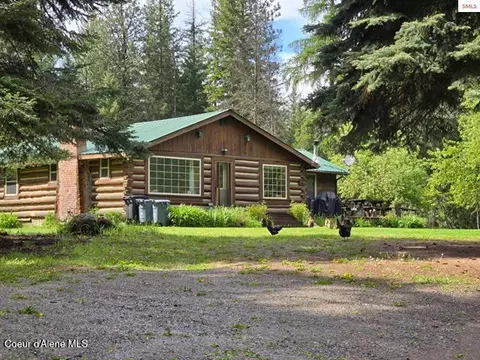 327 Winter Rd, Moyie Springs, ID 83845