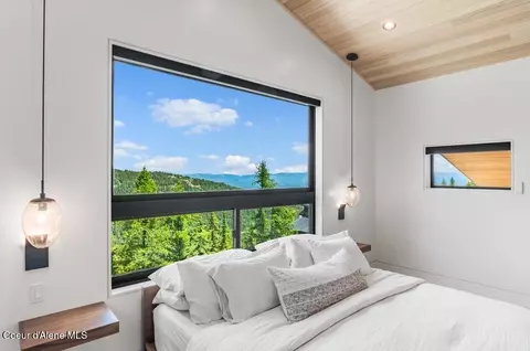 Bedroom - 304 Blizzard Dr, Sandpoint, ID 83864 photo 2 of 12