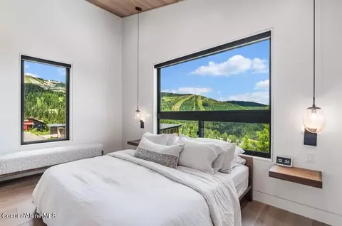 Bedroom - 304 Blizzard Dr, Sandpoint, ID 83864 photo 1 of 12
