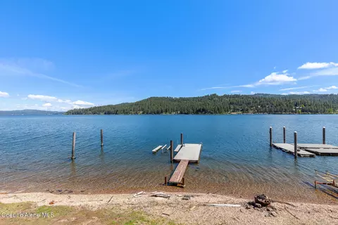 View/Area - 1699 E Thimbleberry Ln, Harrison, ID 83833 photo 1 of 10