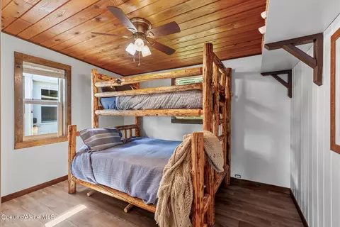 Bedroom - 1699 E Thimbleberry Ln, Harrison, ID 83833 photo 1 of 2