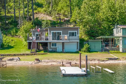 1699 E Thimbleberry Ln, Harrison, ID 83833