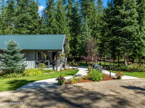 2158 Reeder Creek Rd, Nordman, ID 83848