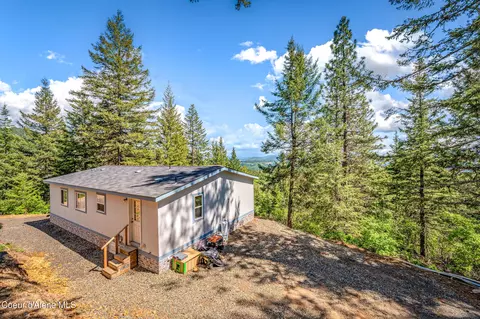 438 Ridgeview Dr, Saint Maries, ID 83861