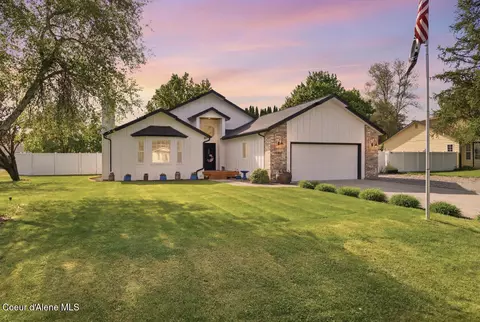 9353 N Finucane Dr, Hayden, ID 83835