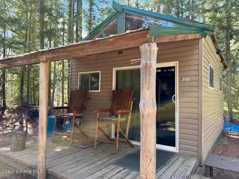 Exterior - 8213 Rapid Lightning Rd, Sandpoint, ID 83864 photo 3 of 17