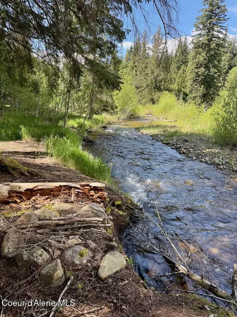 View/Area - 8213 Rapid Lightning Rd, Sandpoint, ID 83864 photo 1 of 1