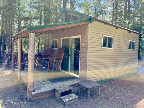 Exterior - 8213 Rapid Lightning Rd, Sandpoint, ID 83864 photo 4 of 17