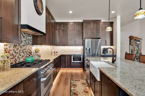 Kitchen - 8108 W Splitrail Ave, Rathdrum, ID 83858 photo 4 of 8