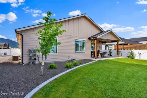 Exterior - 8108 W Splitrail Ave, Rathdrum, ID 83858 photo 7 of 18